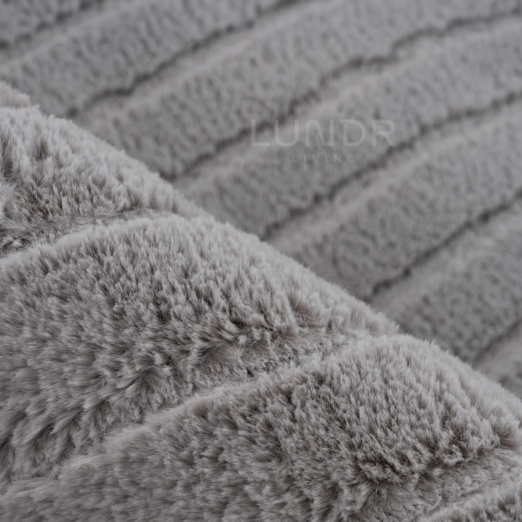 VÅG – Japandi Vloerkleed Silver