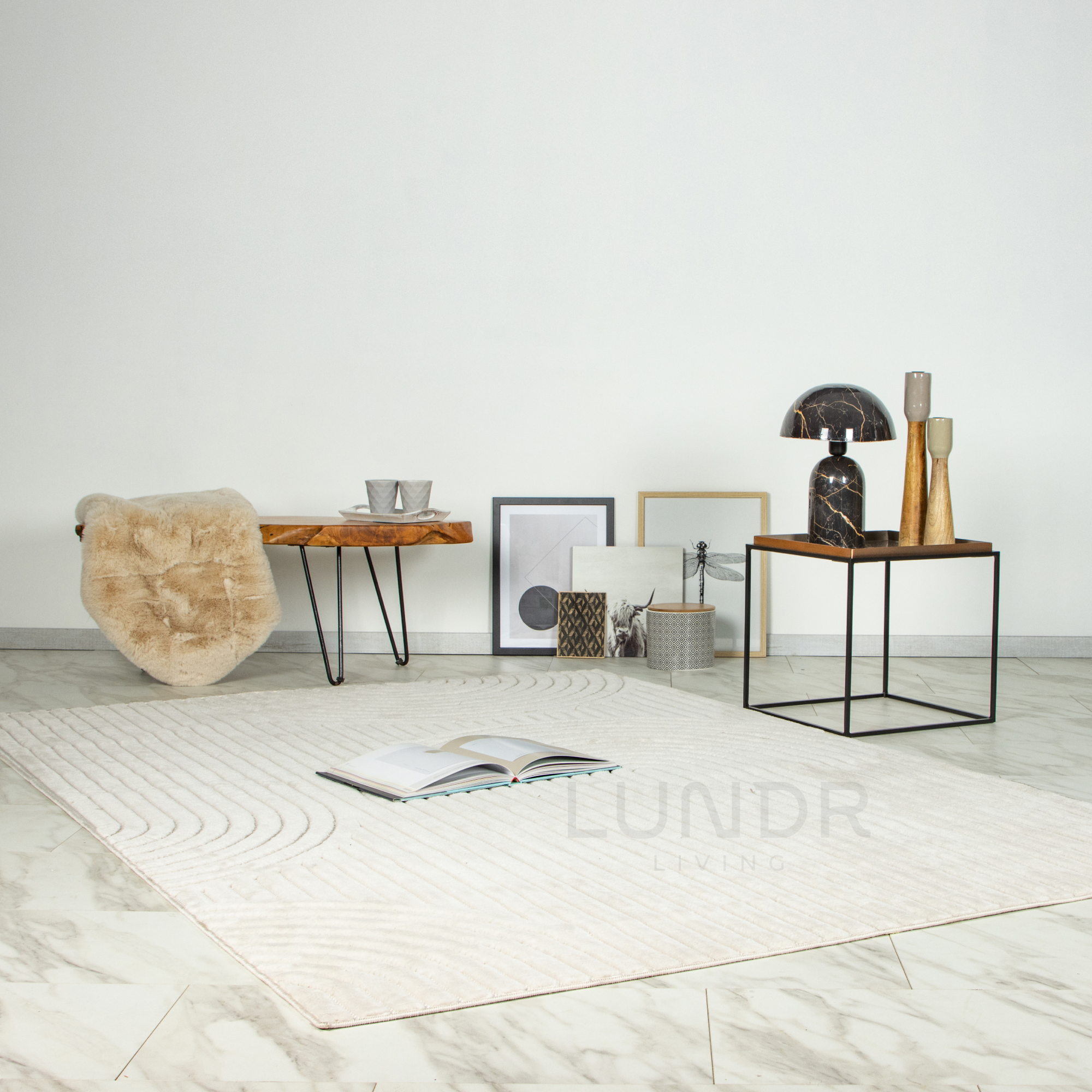 LINJE – Japandi Textured Line Vloerkleed Ivory