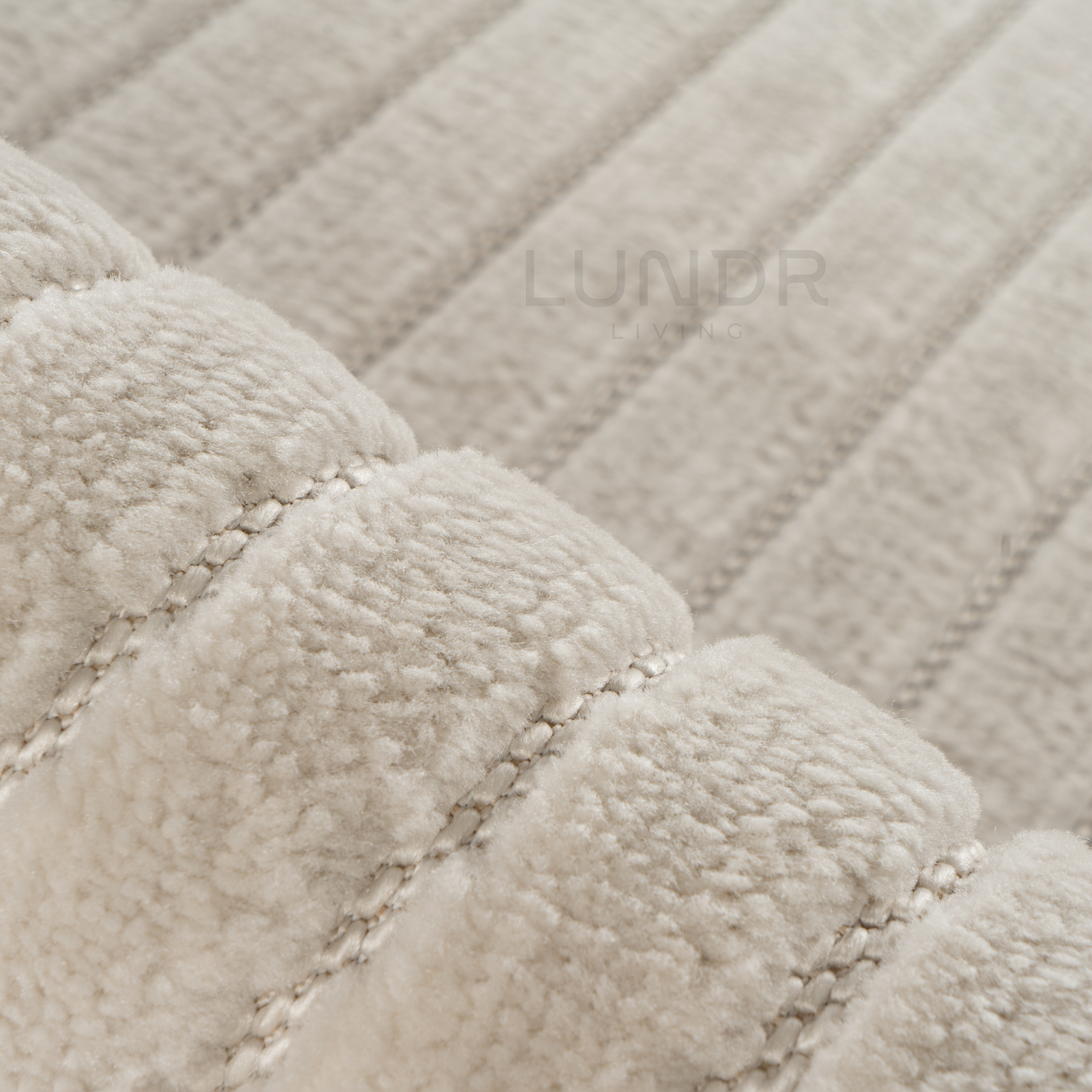 LINJE – Japandi Textured Line Vloerkleed Ivory