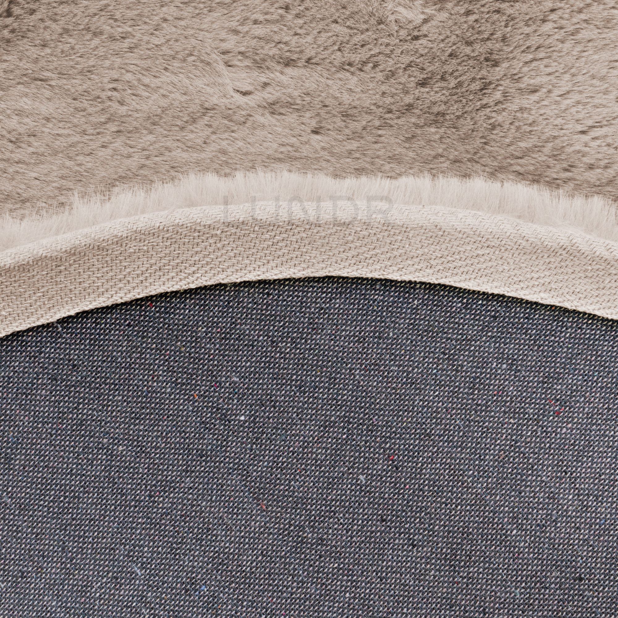 MJUK RUND – Fluffy Rond Vloerkleed Light Taupe