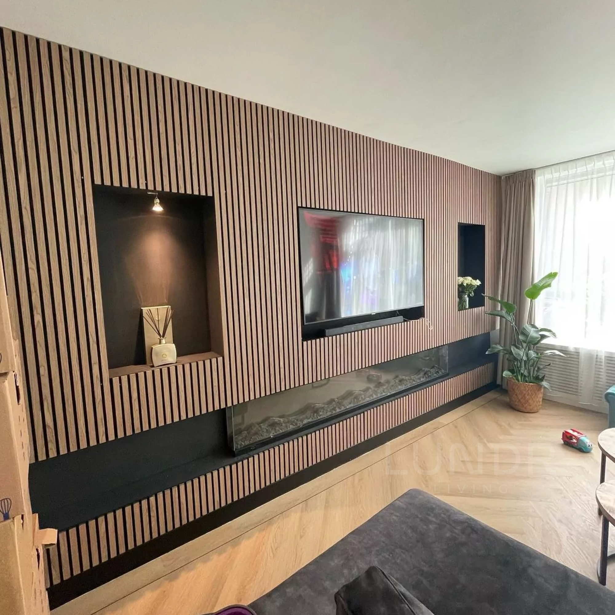 ASKA – Akoestische panelen - Walnoot 280x60 cm